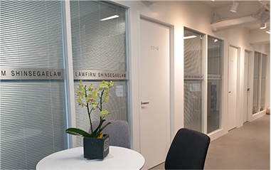 대전과 수원에 분사무소를 개설함으로써 다른 로펌과 비교할 수 없는 규모를 갖췄습니다. 2